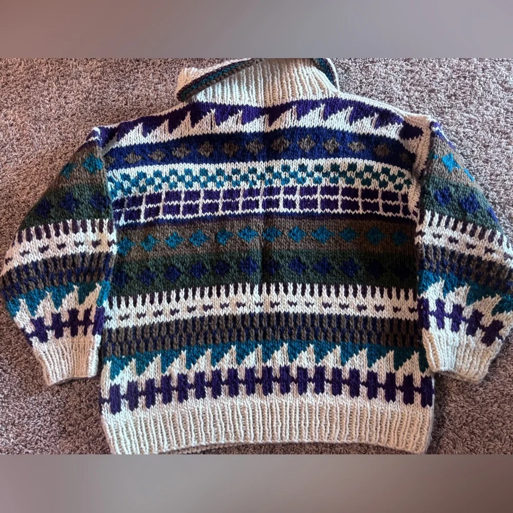 Vintage Handmade Wool Sweater - Picture 2 of 3